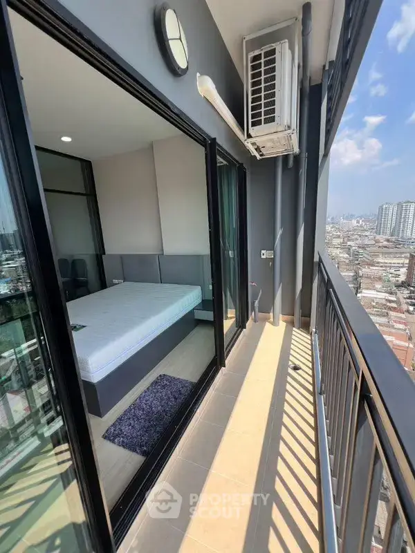 1-BR Condo at Supalai Loft Yaek Fai Chai Station near MRT Fai Chai — photo 4