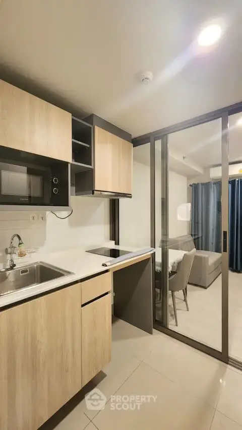 1-BR Condo at Phyll Phahol 34 near BTS Sena Nikhom — 照片 5