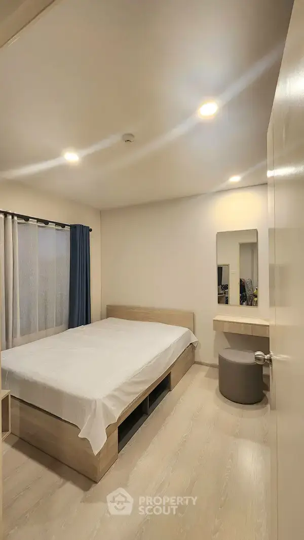 1-BR Condo at Phyll Phahol 34 near BTS Sena Nikhom — 照片 2