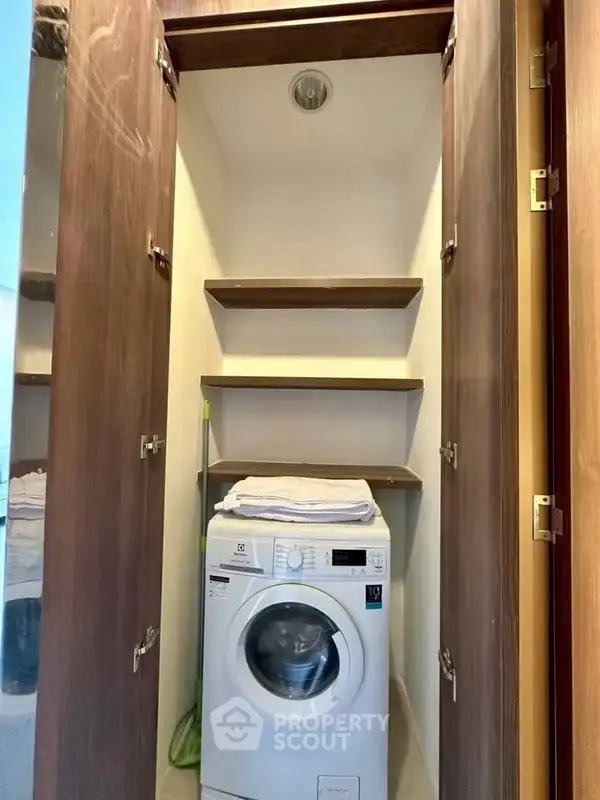 1-BR Condo at Menam Residences in Wat Phraya Krai — photo 4