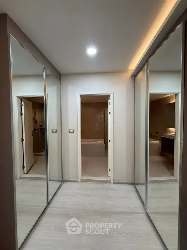 2-BR Condo at Vtara 36 near BTS Thong Lor — photo 6