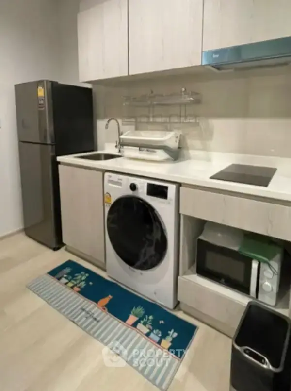1-BR Condo at Life One Wireless near BTS Phloen Chit — photo 2