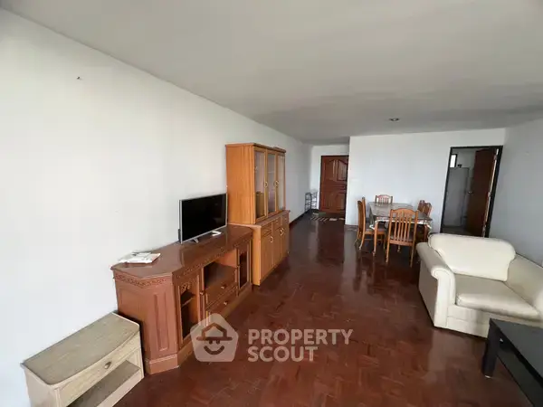 3-BR Condo at D.S. Tower 2 Sukhumvit 39 Condominium near MRT Sukhumvit — photo 5