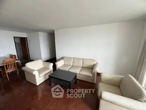 3-BR Condo at D.S. Tower 2 Sukhumvit 39 Condominium near MRT Sukhumvit — photo 6