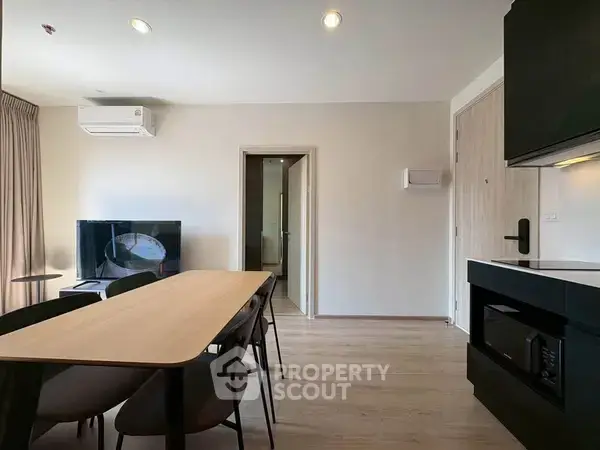 2-BR Condo at Nue District R9 near MRT Phra Ram 9 — фото 3