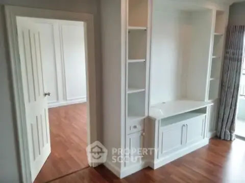 2-BR Condo at Thana Arcadia Charansanitwong near MRT Bang Yi Khan — фото 3