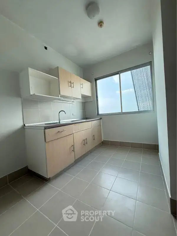 1-BR Condo at Supalai Park Ratchaphruek - Phetkasem near MRT Bang Wa — photo 7