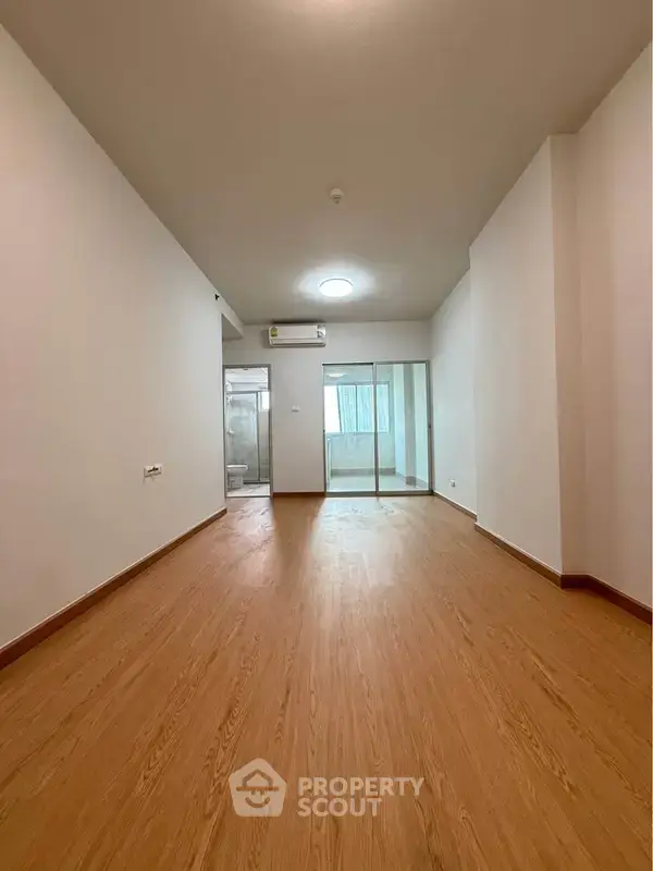 1-BR Condo at Supalai Park Ratchaphruek - Phetkasem near MRT Bang Wa — photo 5