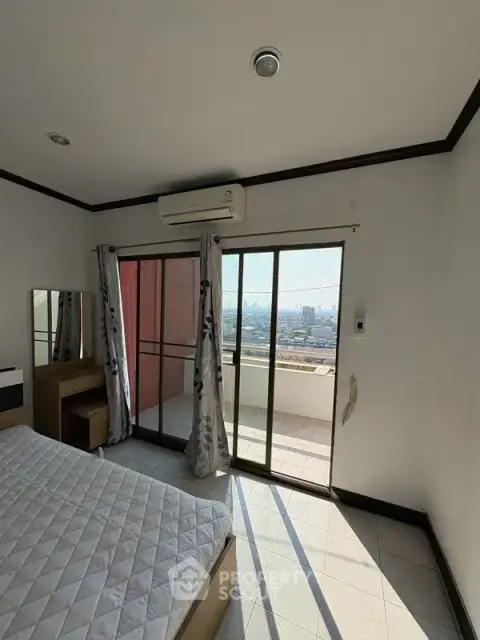 2-BR Condo at Country Complex Bangna near BTS Bang Na — фото 5