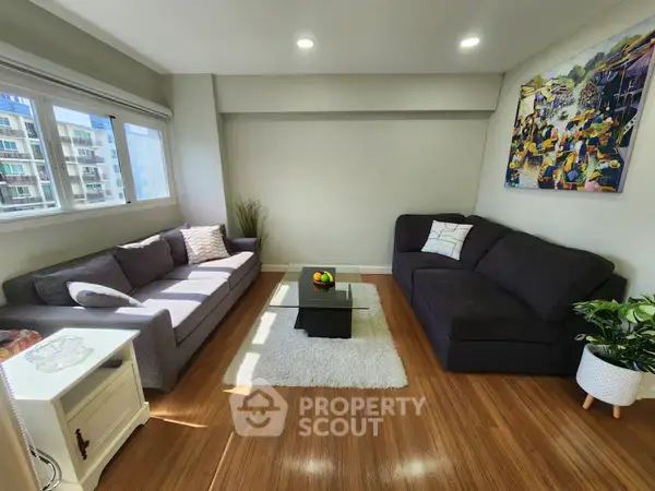 3-BR Condo at Thonglor Tower Condominium near BTS Thong Lor — photo 2