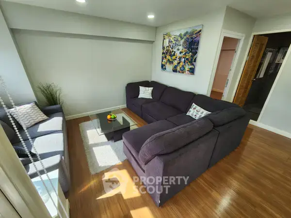 3-BR Condo at Thonglor Tower Condominium near BTS Thong Lor — photo 3