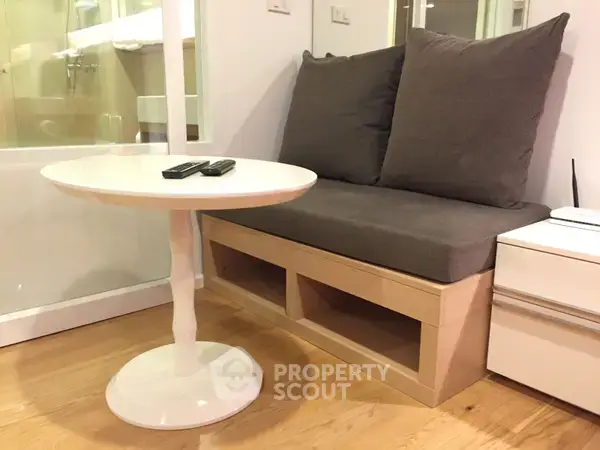 1-BR Condo at 15 Sukhumvit Residences near BTS Nana — 照片 5