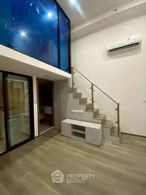 1-BR Condo at KnightsBridge Space Sukhumvit-Rama4 near BTS Phra Khanong — photo 2
