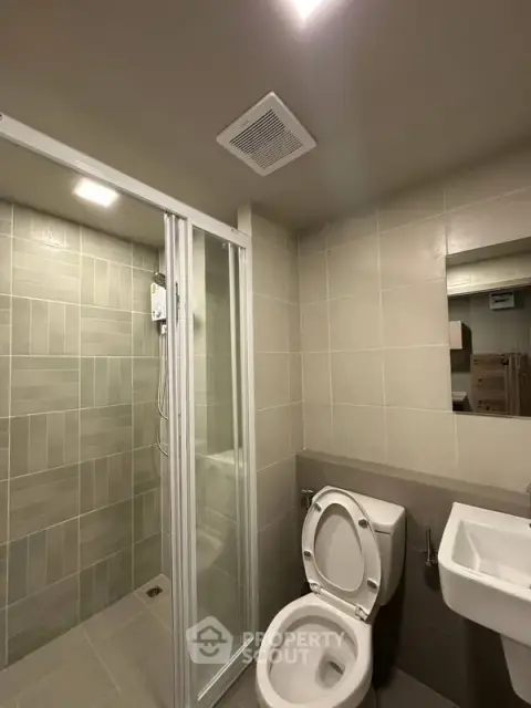 1-BR Condo at Dcondo Panaa in Bang Khun Si — photo 4
