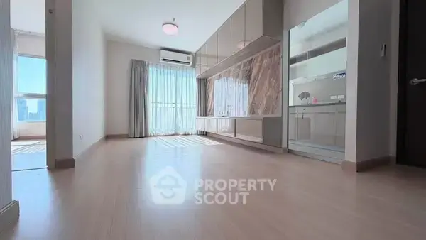 2-BR Condo at Supalai Veranda Rama 9 in Bang Kapi — фото 2