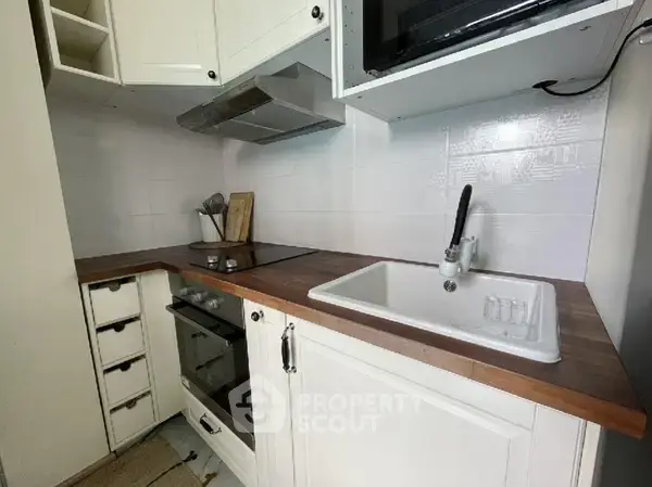 2-BR Condo at The Cube Urban Sathorn - Chan near BTS Saphan Taksin — фото 4