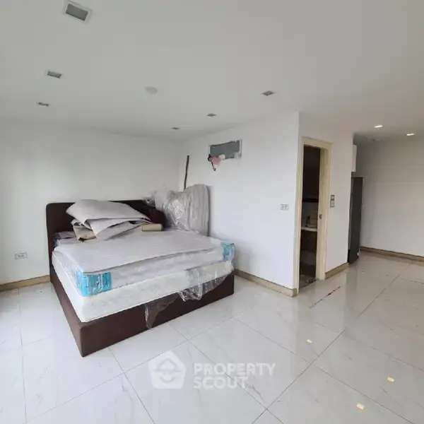 1-BR Condo at The ACE Ekamai near BTS Ekkamai — photo 3