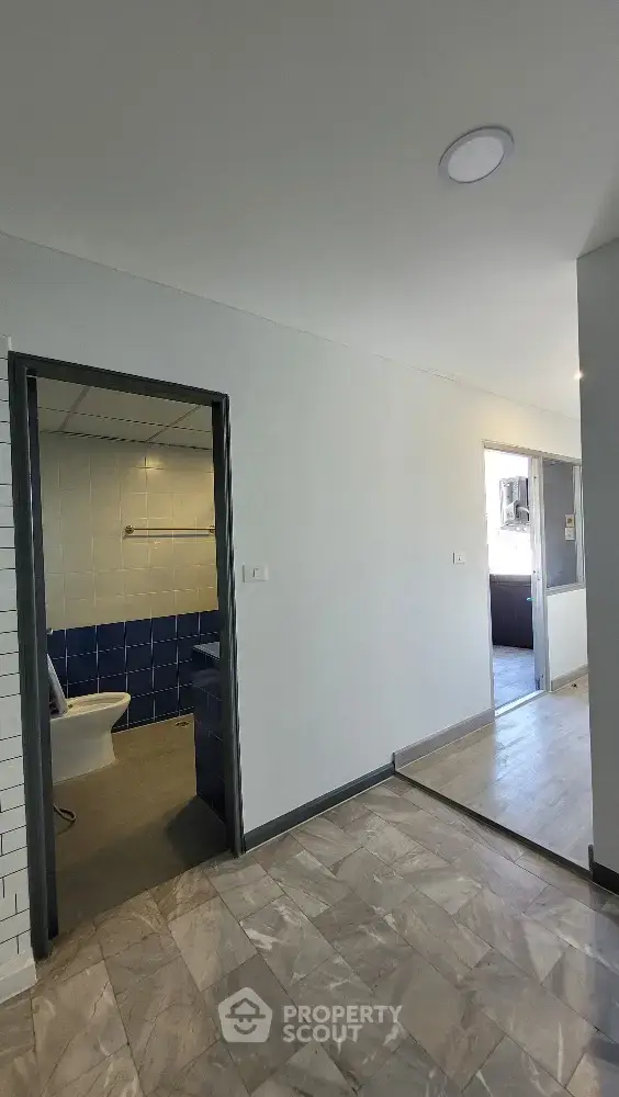2-BR Condo at Pisawit Tower Condominium near BTS Ha Yaek Lat Phrao — photo 7