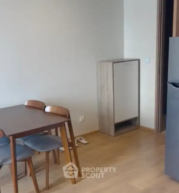 2-BR Condo at Noble Around Sukhumvit 33 near BTS Phrom Phong — фото 2