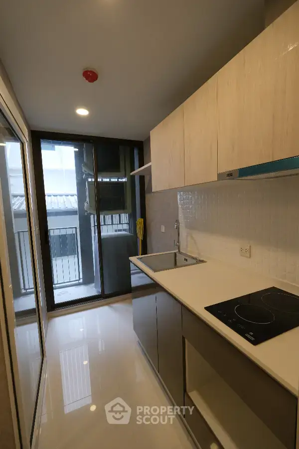1-BR Condo at The Tree Sukhumvit 64 near BTS Punnawithi — фото 3