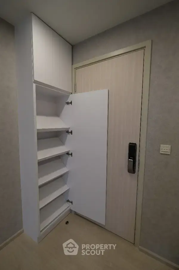 1-BR Condo at The Tree Sukhumvit 64 near BTS Punnawithi — фото 6