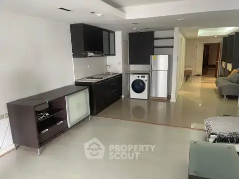 2-BR Condo at Las Colinas near BTS Asok — фото 3