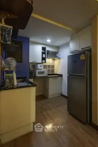 1-BR Condo at The Kris Ratchada 17 near MRT Sutthisan — photo 2