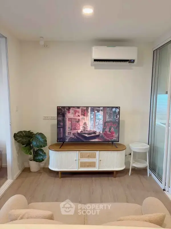 1-BR Condo at Chateau In Town Ratchayothin near BTS Sena Nikhom — photo 3
