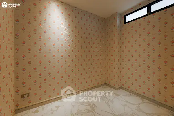 2-BR Condo at Tidy Deluxe Sukhumvit 34 near BTS Thong Lor — photo 4