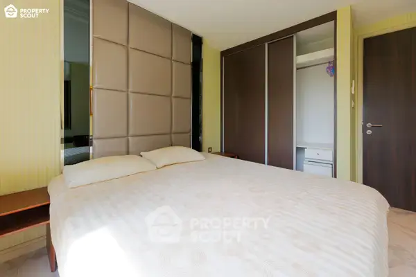 2-BR Condo at Tidy Deluxe Sukhumvit 34 near BTS Thong Lor — photo 3