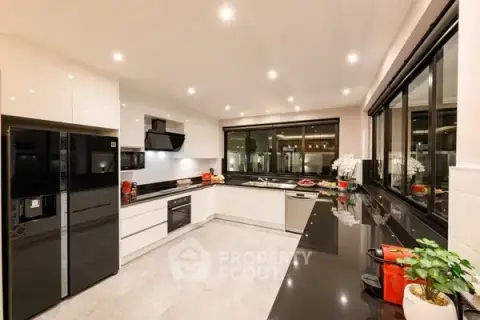 4-BR House close to Chiang Mai Old City — photo 2