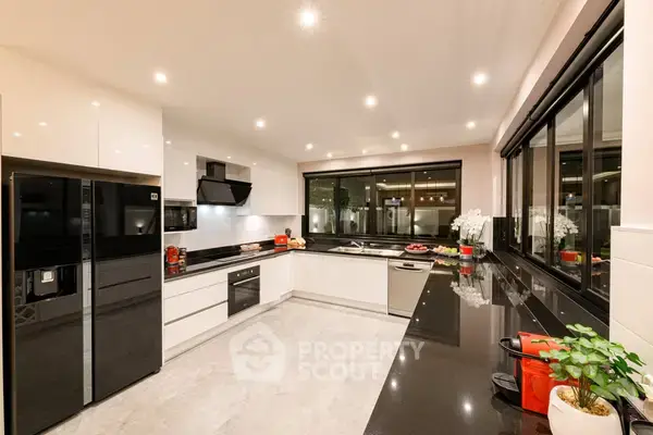4-BR House close to Chiang Mai Old City — photo 2