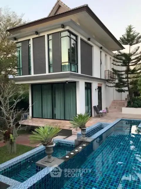 8-BR House in Mae Sa — 照片 3