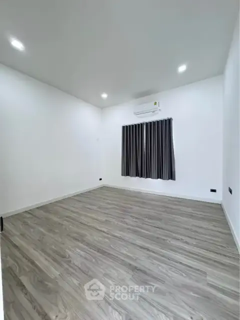 2-BR House in Yang Noeng — photo 5