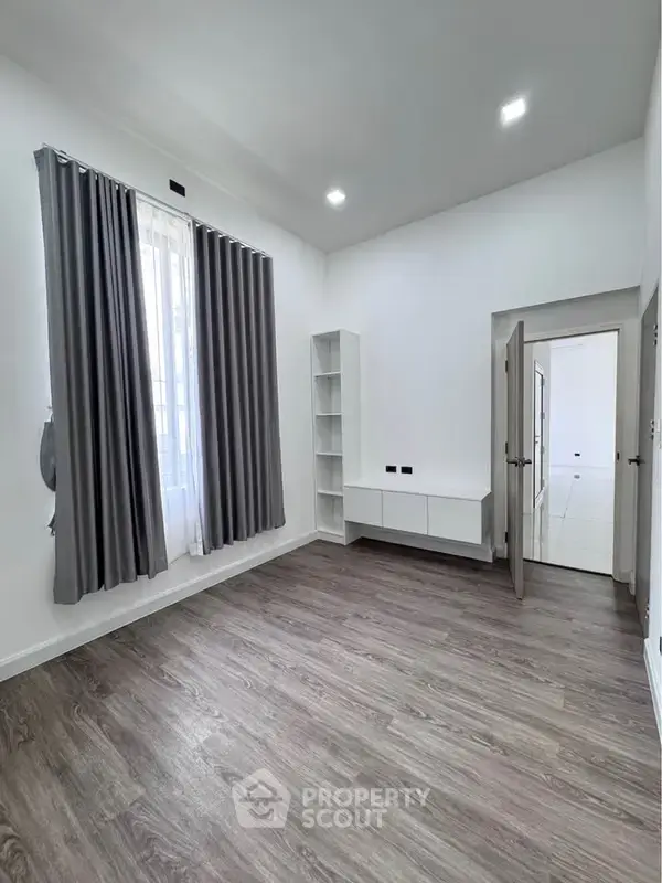 2-BR House in Yang Noeng — photo 2