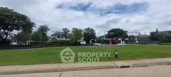 4-BR House in San Na Meng — photo 6