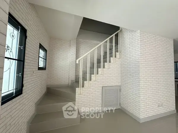 3-BR Townhouse in San Klang — photo 6