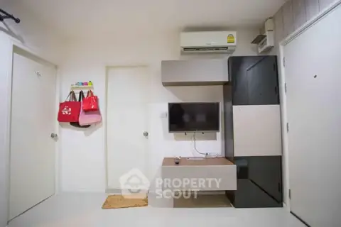 1-BR Condo at Aspire Sukhumvit 48 near BTS Phra Khanong — photo 2