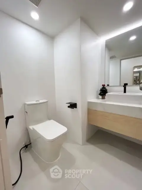 1-BR Condo at Chom Doi Condotel close to Nimmanhaemin — photo 4