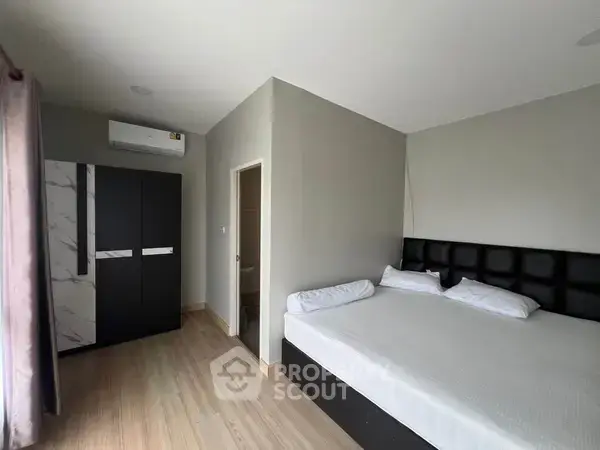 4-BR House in Huai Sai — photo 2