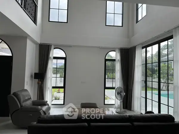4-BR Villa in Huai Sai — photo 7