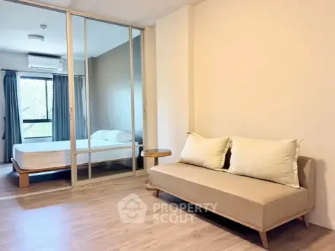 1-BR Condo at The Issara Chiangmai in San Sai Noi — фото 2