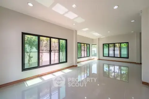 4-BR House in San Phak Wan — photo 4