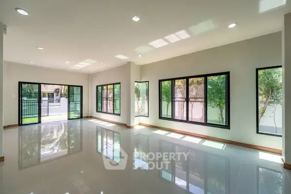 4-BR House in San Phak Wan — photo 5