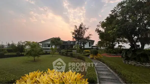 5-BR House in San Sai Noi — photo 2