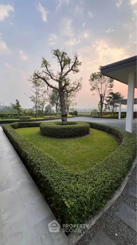 5-BR House in San Sai Noi — photo 3