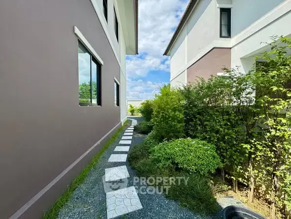 4-BR House at Karnkanok Ville 18 in San Phak Wan — photo 4