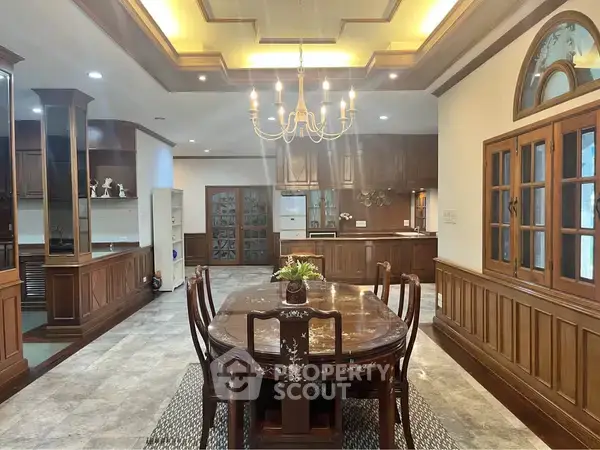 8-BR House in Chang Phueak — ภาพ 2