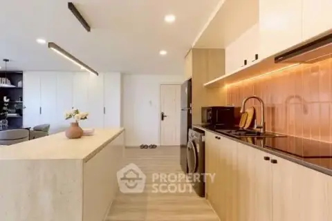 2-BR Condo at Nakorn Ping Condominium in Chang Phueak — photo 2