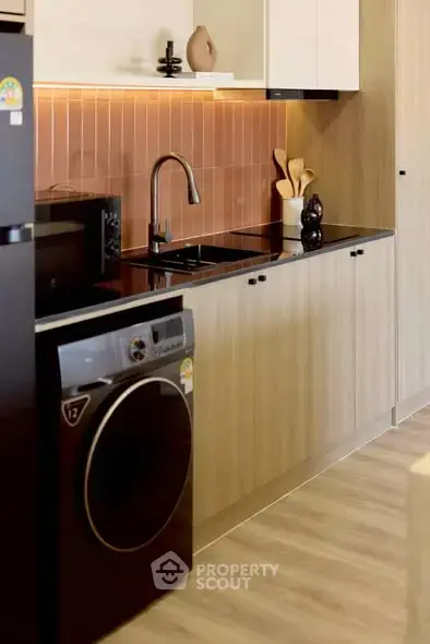 2-BR Condo at Nakorn Ping Condominium in Chang Phueak — photo 4